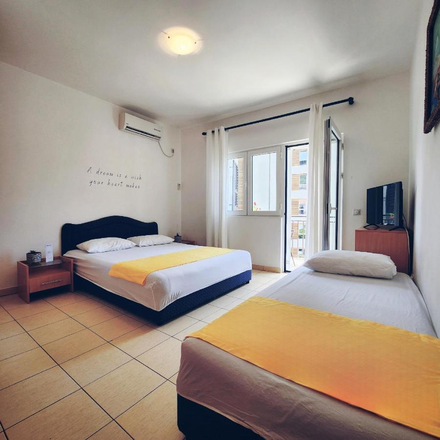 Bela Kuca Studio Apartments-Na Korak Do Mora-A Step To The Sea 拉法洛维奇 外观 照片