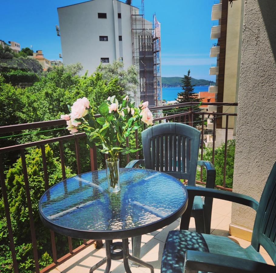 Bela Kuca Studio Apartments-Na Korak Do Mora-A Step To The Sea 拉法洛维奇 外观 照片