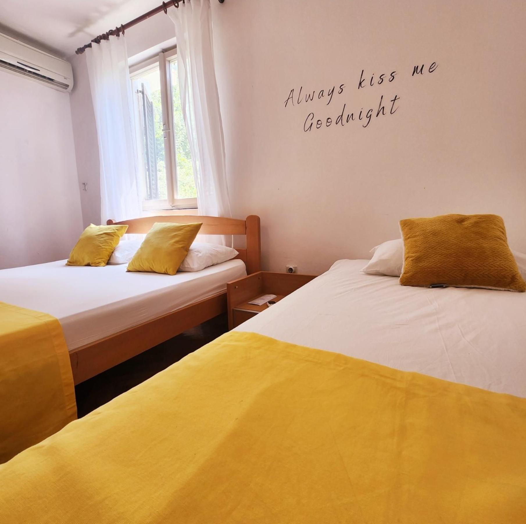 Bela Kuca Studio Apartments-Na Korak Do Mora-A Step To The Sea 拉法洛维奇 外观 照片