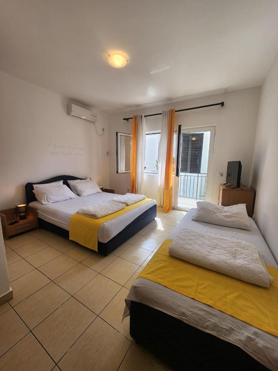 Bela Kuca Studio Apartments-Na Korak Do Mora-A Step To The Sea 拉法洛维奇 外观 照片